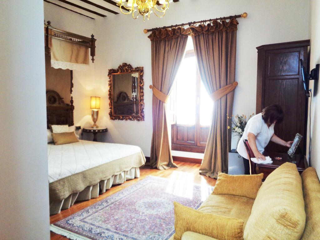 Hotel Boutique Nueve Leyendas Ubeda  Bagian luar foto