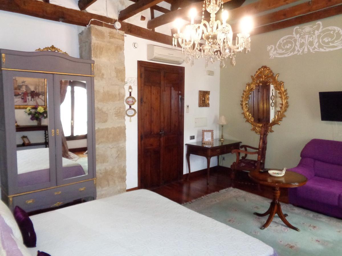Hotel Boutique Nueve Leyendas Ubeda  Bagian luar foto