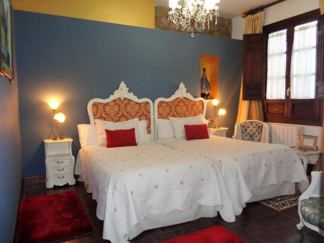 Hotel Boutique Nueve Leyendas Ubeda  Bagian luar foto